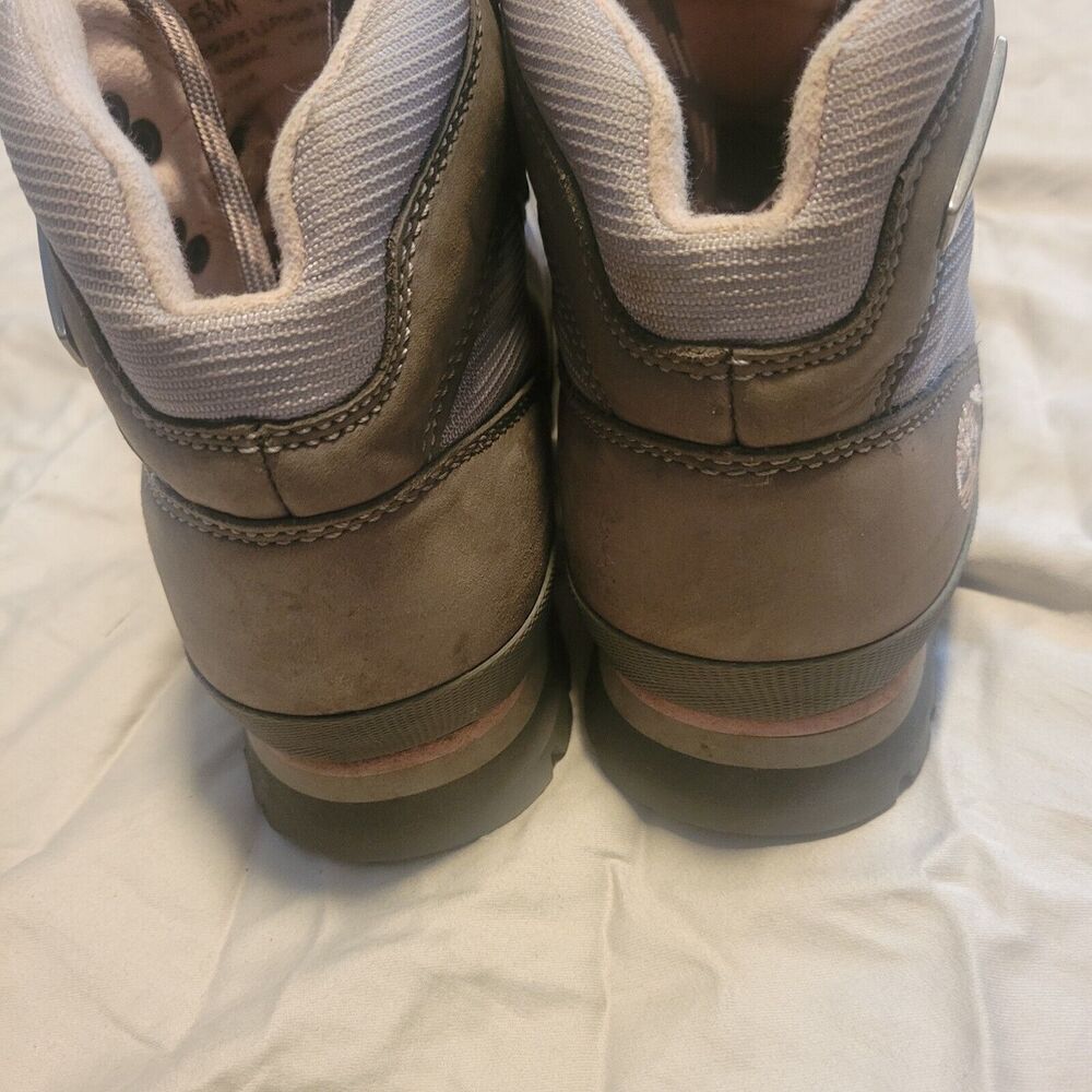 Timberland 8.5 Boots Moss Green/Beige/ Pink‎ Trim 83373 3422 Hike, Hunt, Climb, - Picture 11 of 12